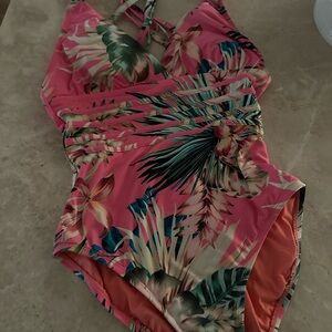 La Blanca swimsuit size 4